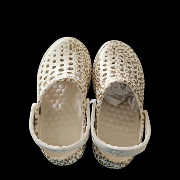 Joybees Size 10 / 11 Girl's Gold Leopard Print New Clogs - Picture 3 of 6
